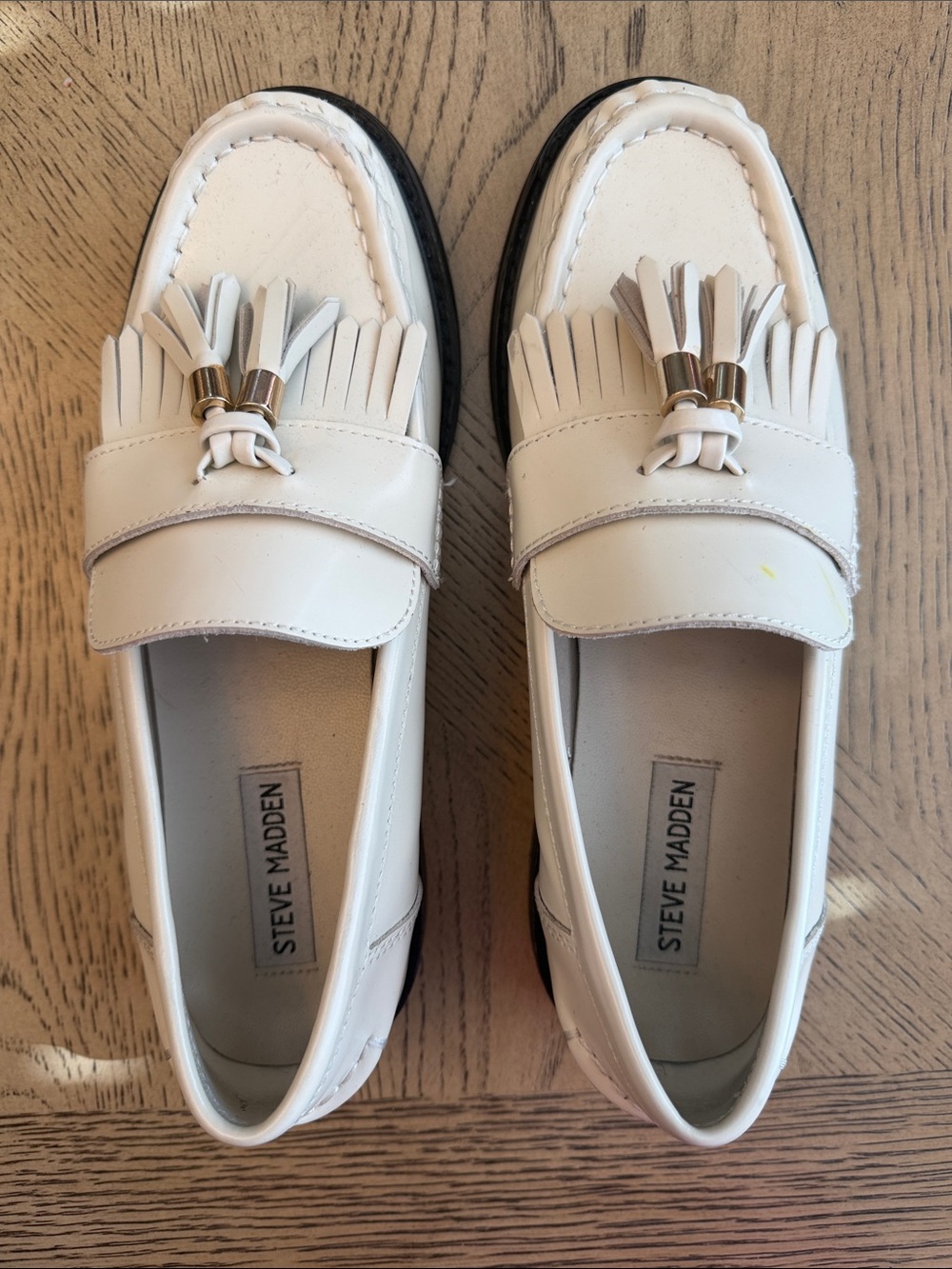 Steve Madden Cream Tassel Fringe Loafers
